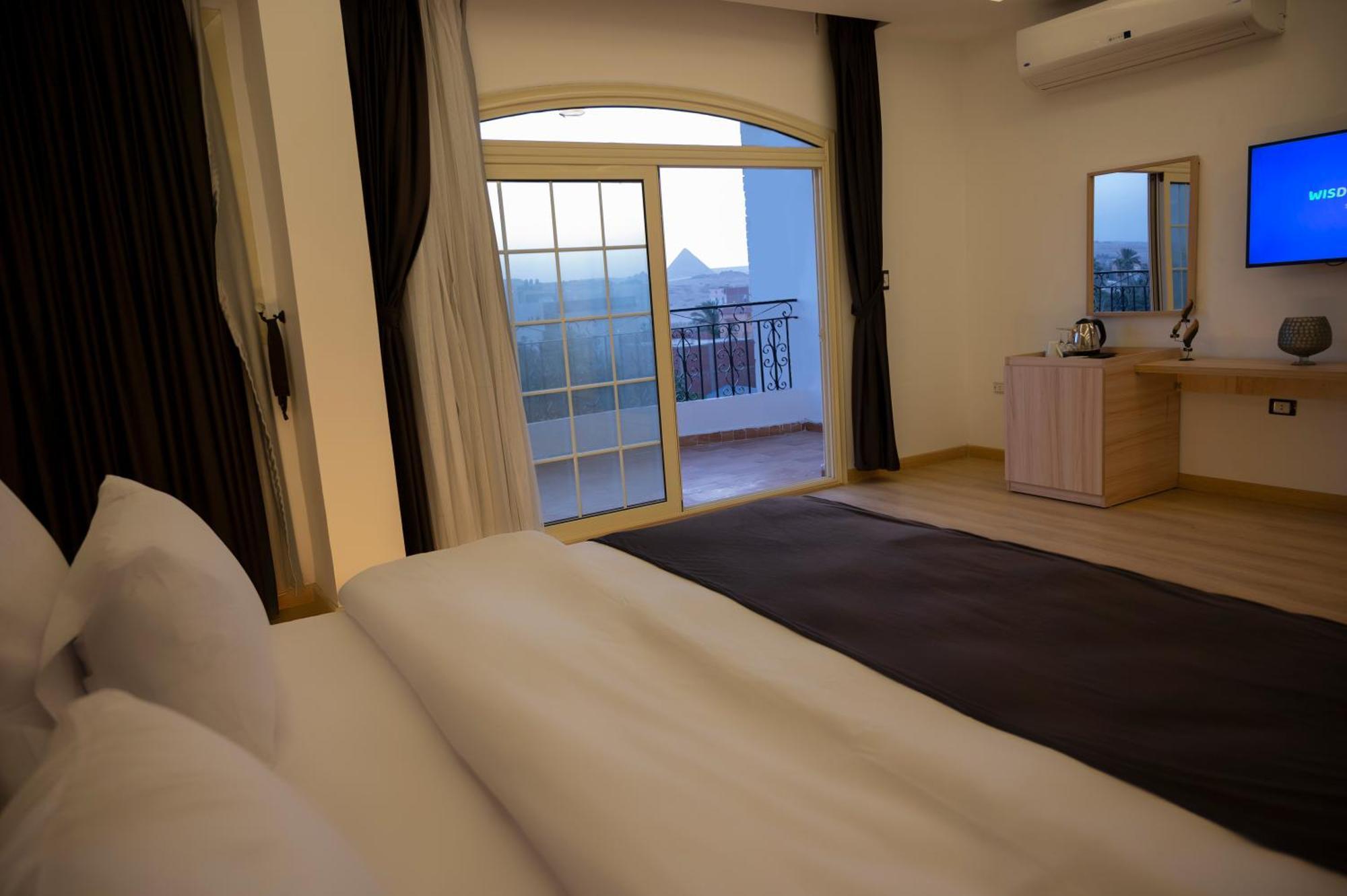 Palm Pyramids View Hotel Kafrat al Jabal Luaran gambar