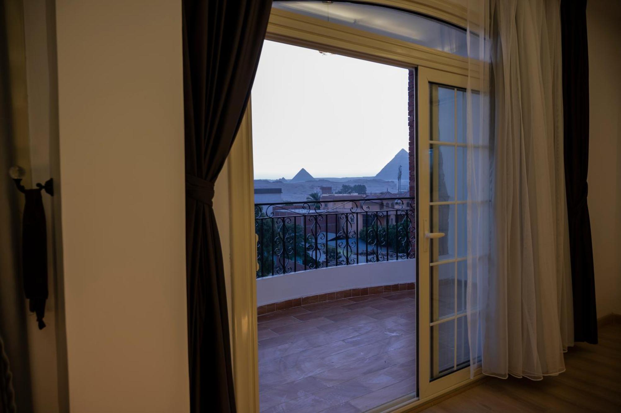 Palm Pyramids View Hotel Kafrat al Jabal Luaran gambar