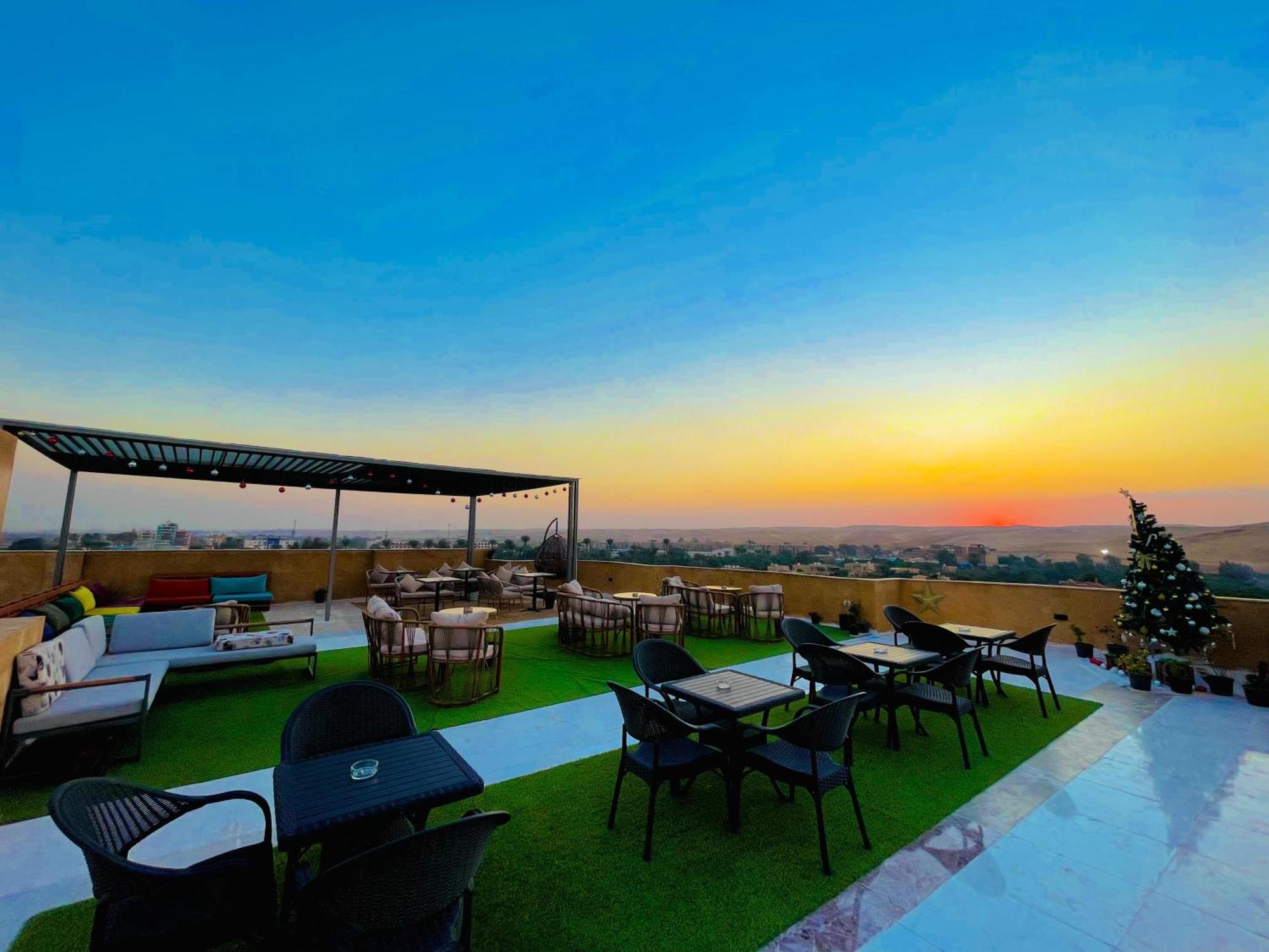 Palm Pyramids View Hotel Kafrat al Jabal Luaran gambar